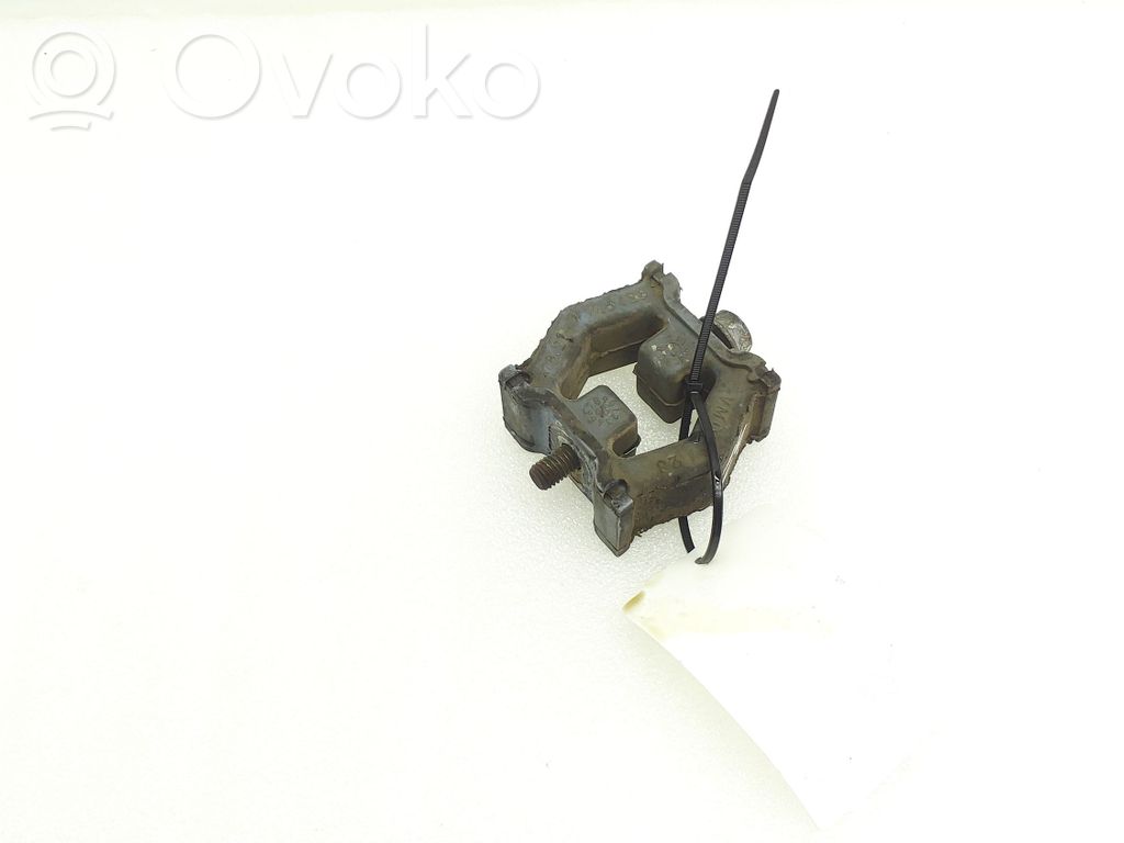 BMW Z4 E89 Muffler mount bracket/holder 