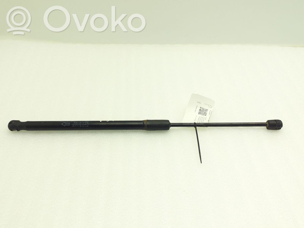 Suzuki Vitara (LY) Tailgate/trunk strut/damper 