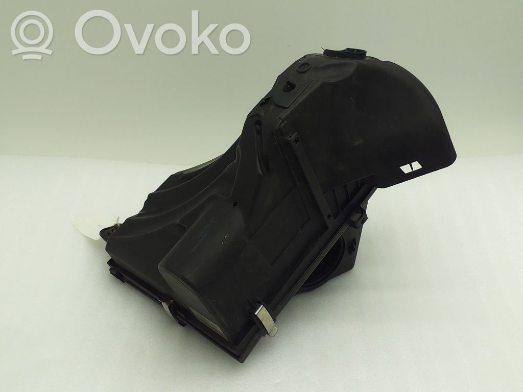BMW 1 E81 E87 Air filter box 