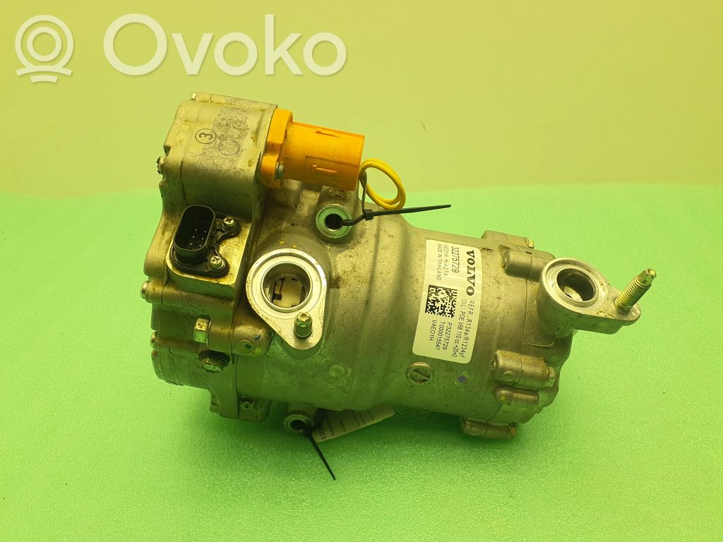 Volvo XC40 Air conditioning (A/C) compressor (pump) 