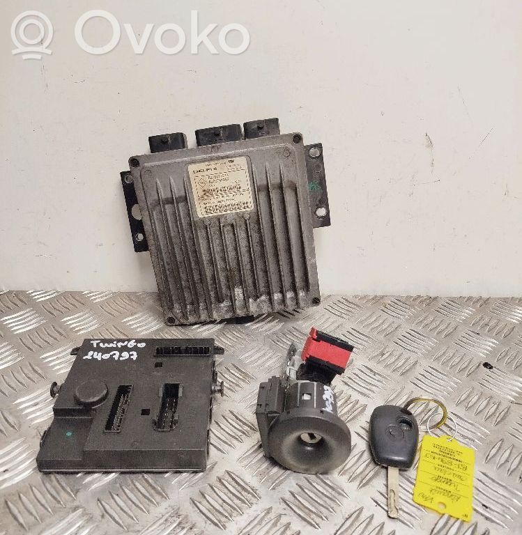 Renault Twingo II Kit cu ECU motor și set închidere uși 