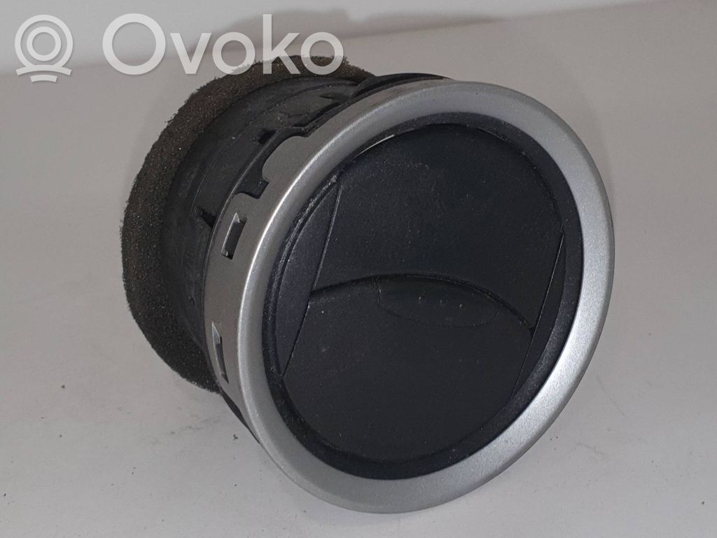 Ford Fiesta Sānu gaisa režģis 
