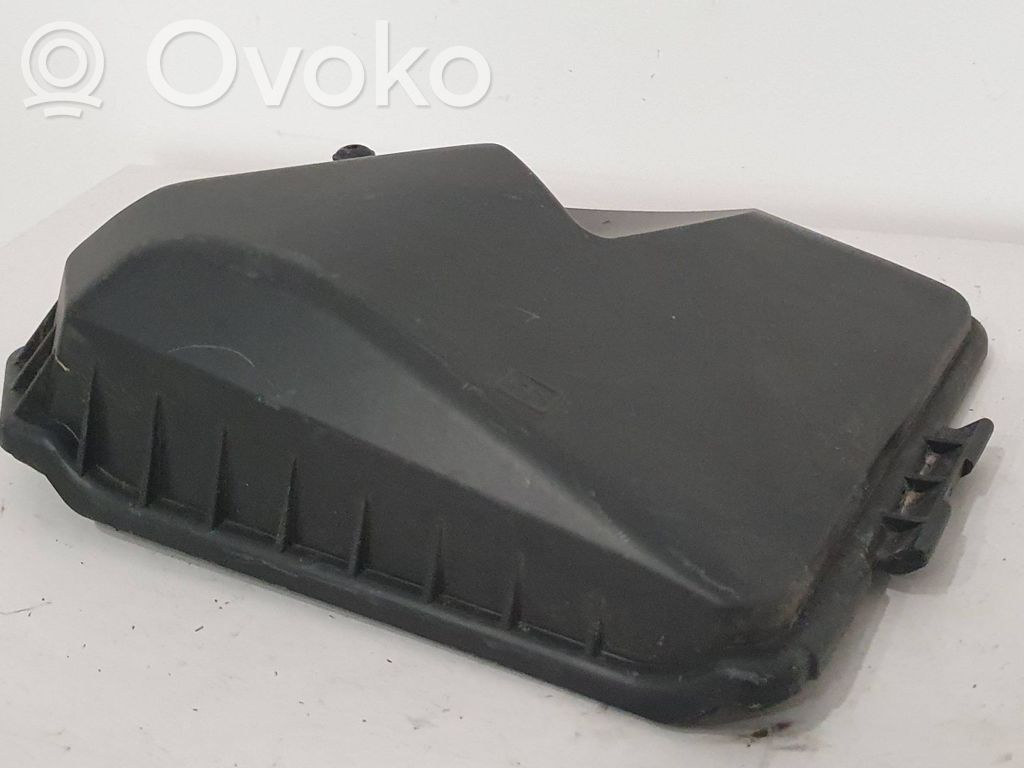 Renault Clio III Fuse box cover 