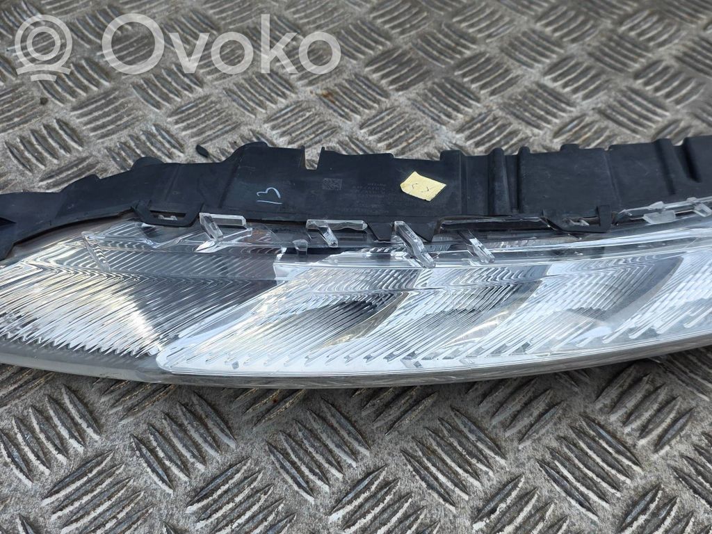 Citroen C4 Grand Picasso Lampa przednia 