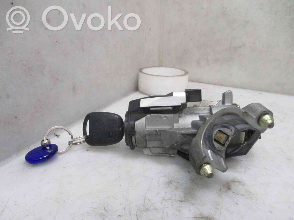 Toyota Yaris Užvedimo spynelė 