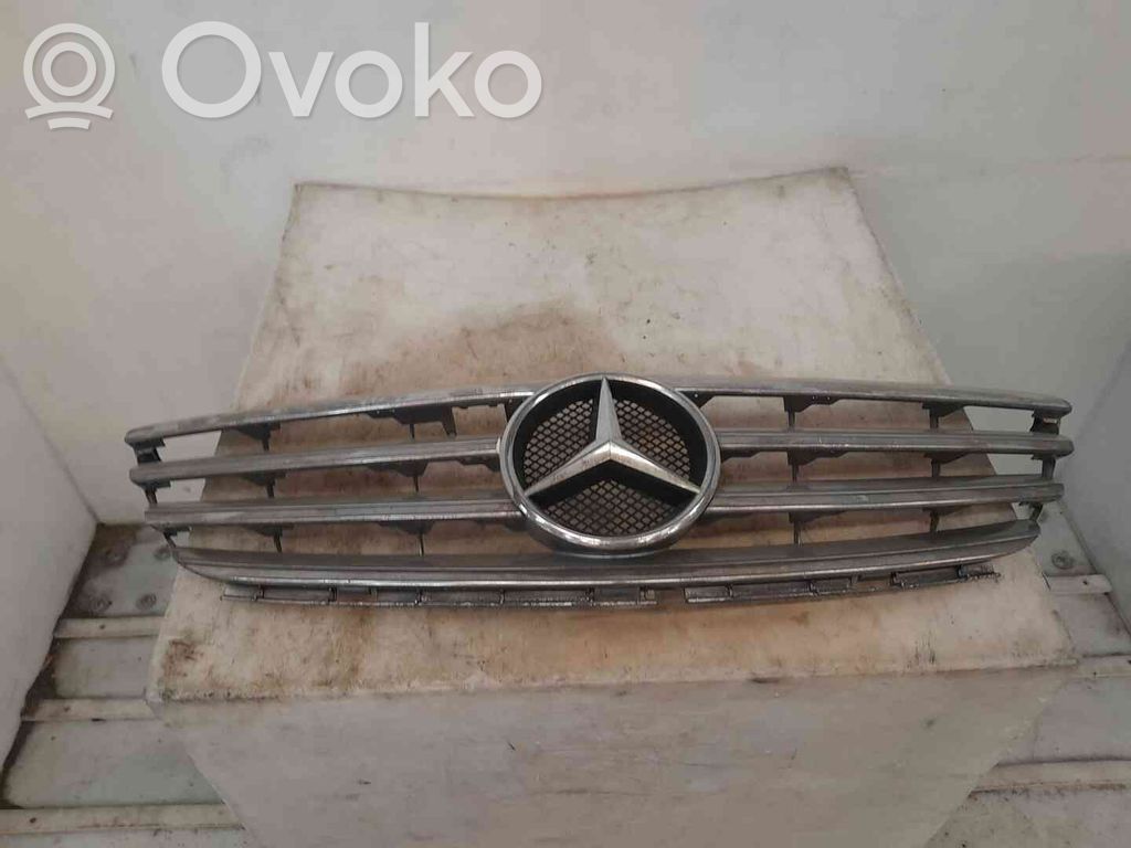 Mercedes-Benz B W245 Griglia superiore del radiatore paraurti anteriore