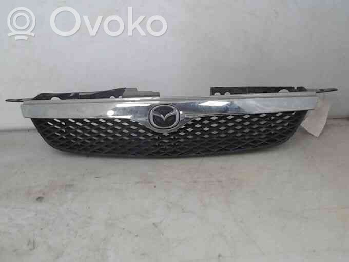 Mazda 323 Griglia superiore del radiatore paraurti anteriore 