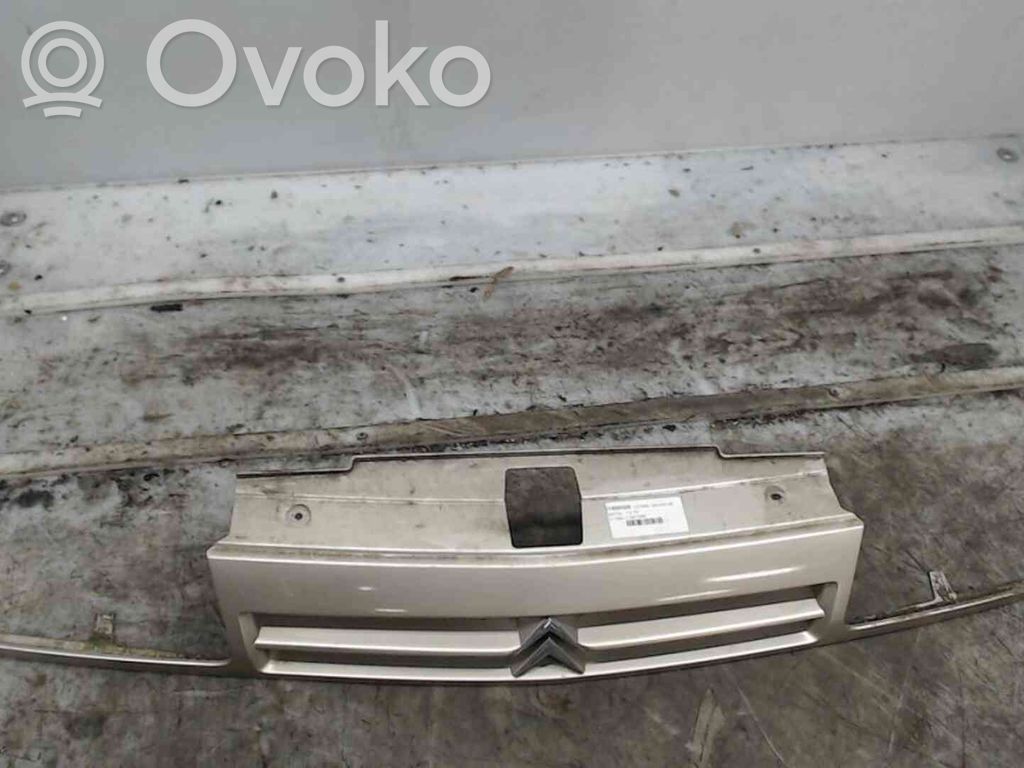 Citroen Xantia Grille calandre supérieure de pare-chocs avant