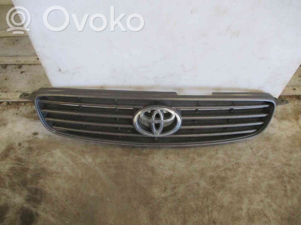 Toyota Corolla Verso E110 Maskownica / Grill / Atrapa górna chłodnicy 
