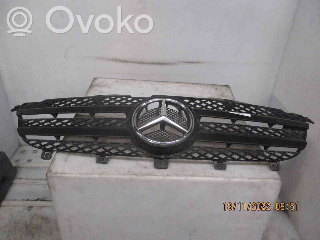 Maskownica / Grill / Atrapa górna chłodnicy   A9068800385905,22201110,2541863,VDMS4