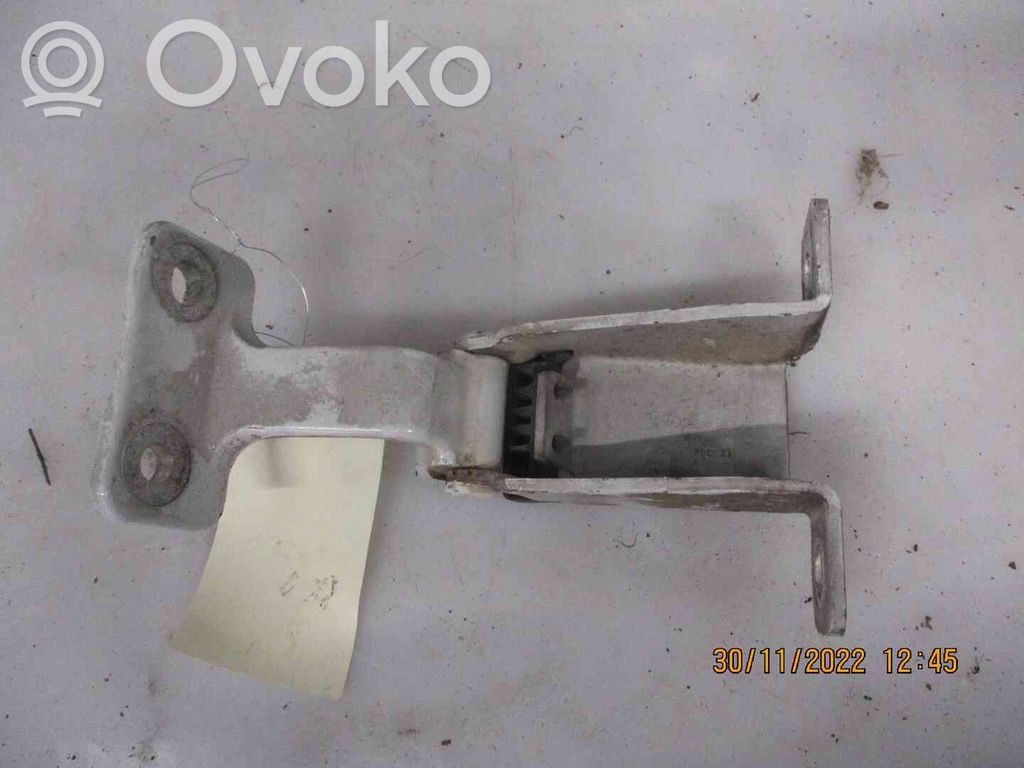 Zawias dolny drzwi tylnych samochodów dostawczych   904115738R,22202669,2547187,VDMS4