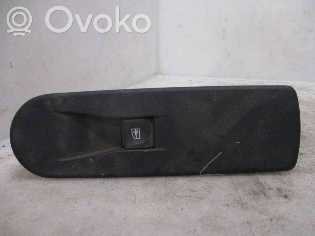 Renault Clio IV Comutator comandă geamuri electrice 