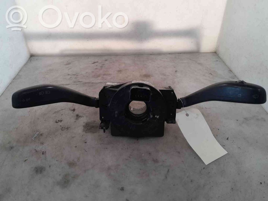 Volkswagen Polo Leva/interruttore dell’indicatore di direzione e tergicristallo 