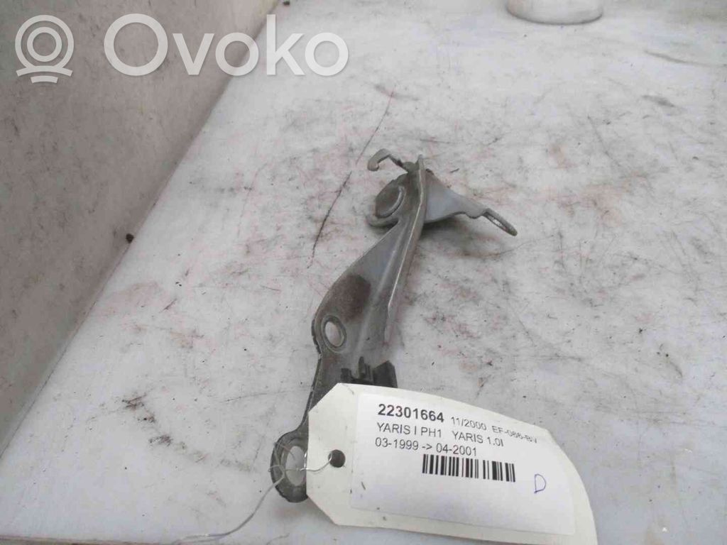 Toyota Yaris Balamale capotă