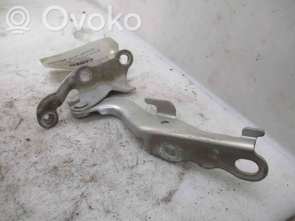 Toyota Corolla E120 E130 Konepellin saranat 
