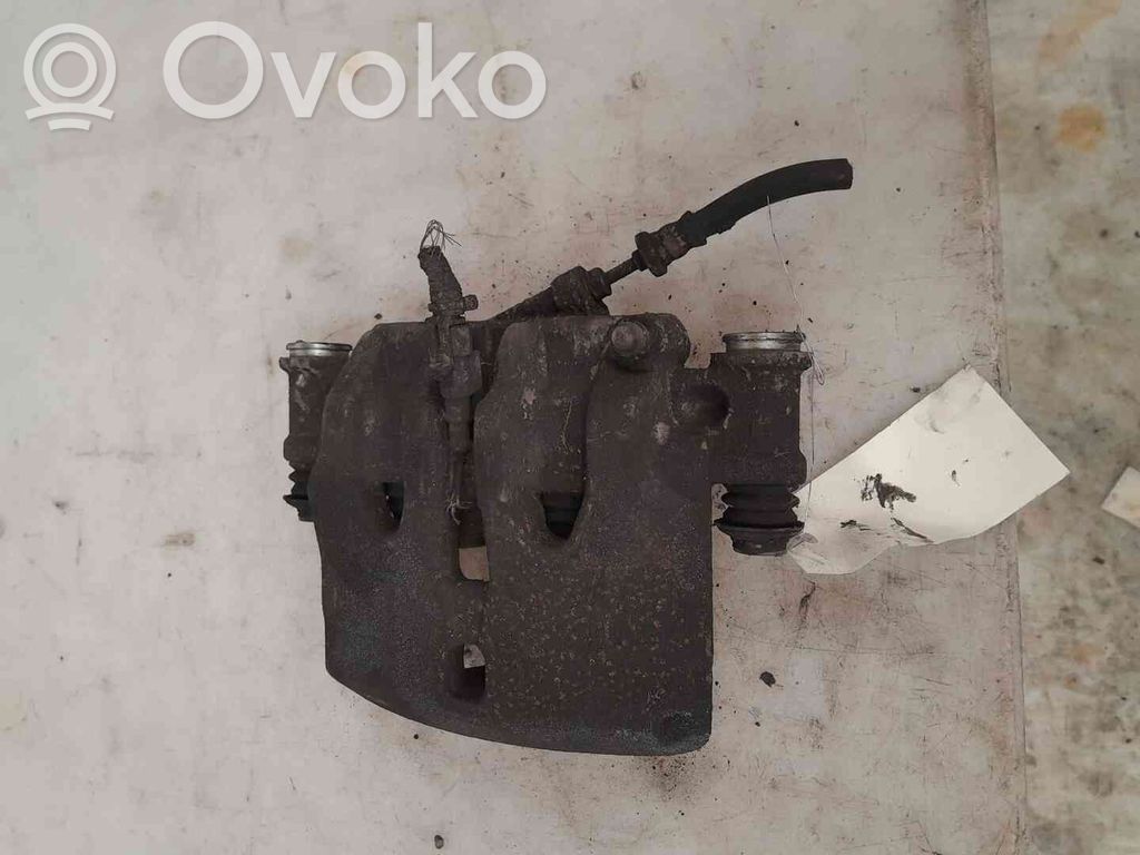 Nissan Bluebird Sylphy II Zacisk hamulcowy przedni 