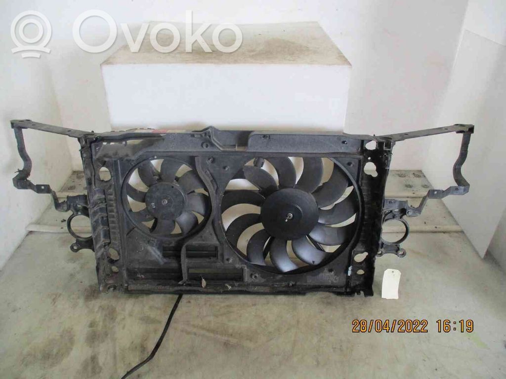 Audi A8 S8 D2 4D Radiatorių panelė 