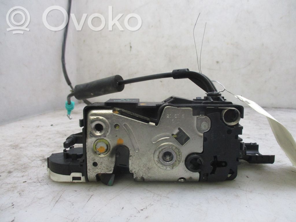 Peugeot 207 CC Serratura portiera anteriore 