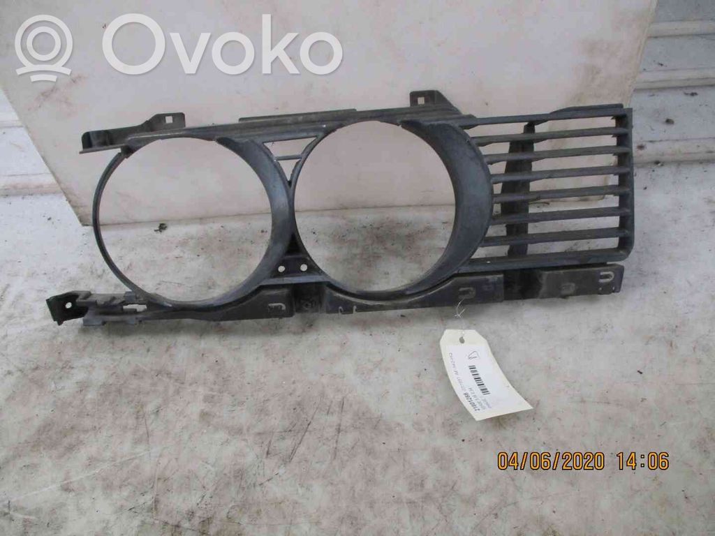 BMW 5 E34 Mascherina inferiore del paraurti anteriore 
