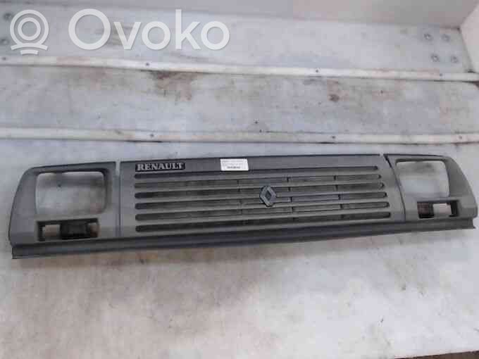 Grilă radiator față   7700786635,21804357,2512455,VDMS4