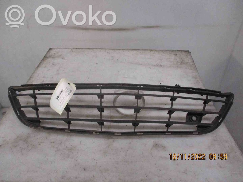 Opel Corsa D Kratka dolna zderzaka przedniego 