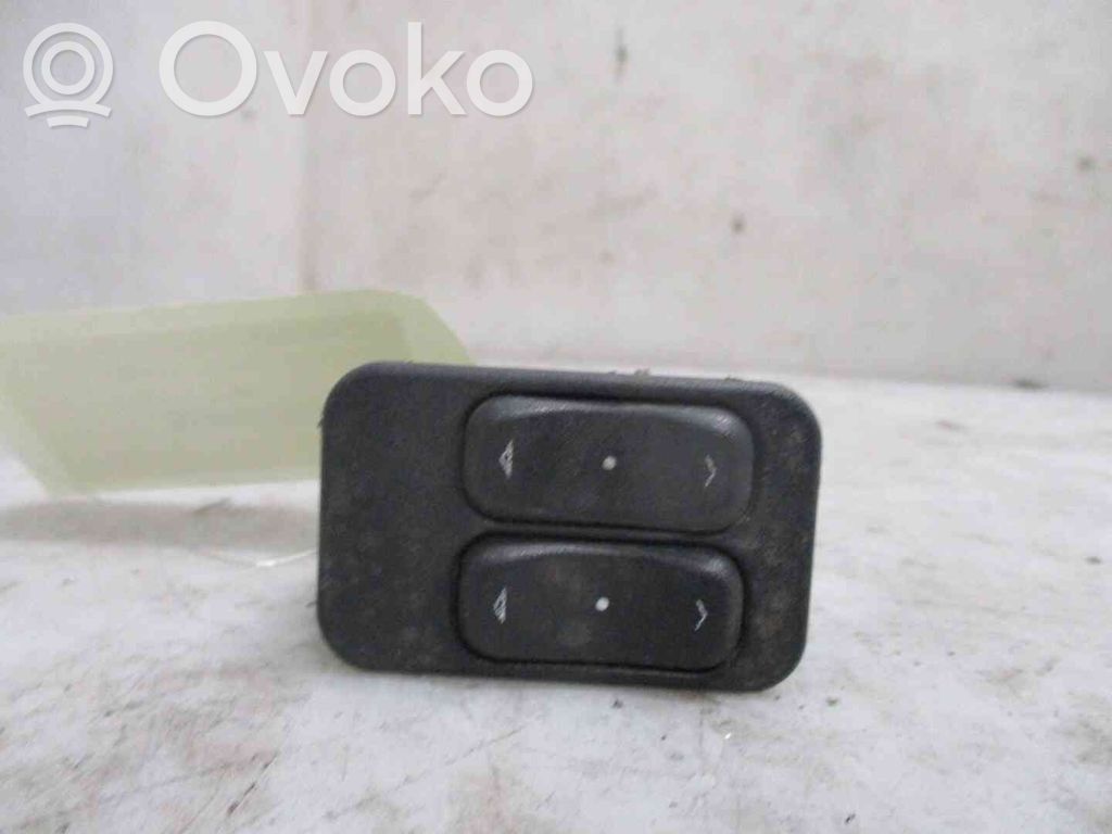 Opel Combo C Interrupteur commade lève-vitre 