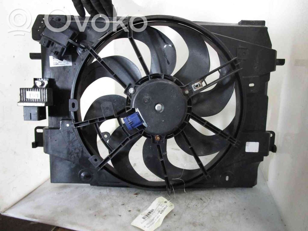 Renault Clio IV Elektryczny wentylator chłodnicy 