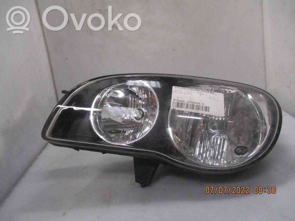 Toyota Corolla Verso E121 Far 