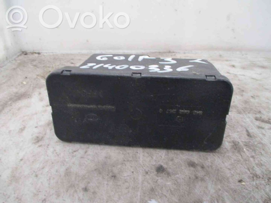 Volkswagen Golf III Unidad de control/módulo del bloqueo de puertas 