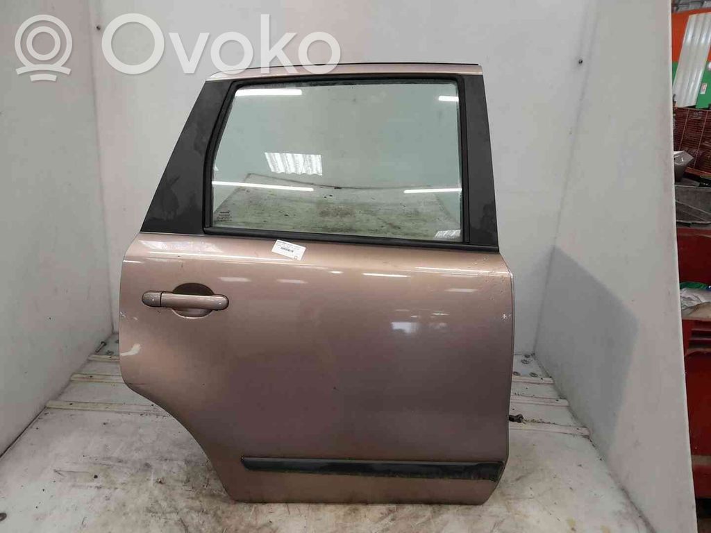 Nissan Note (E11) Portiera posteriore 