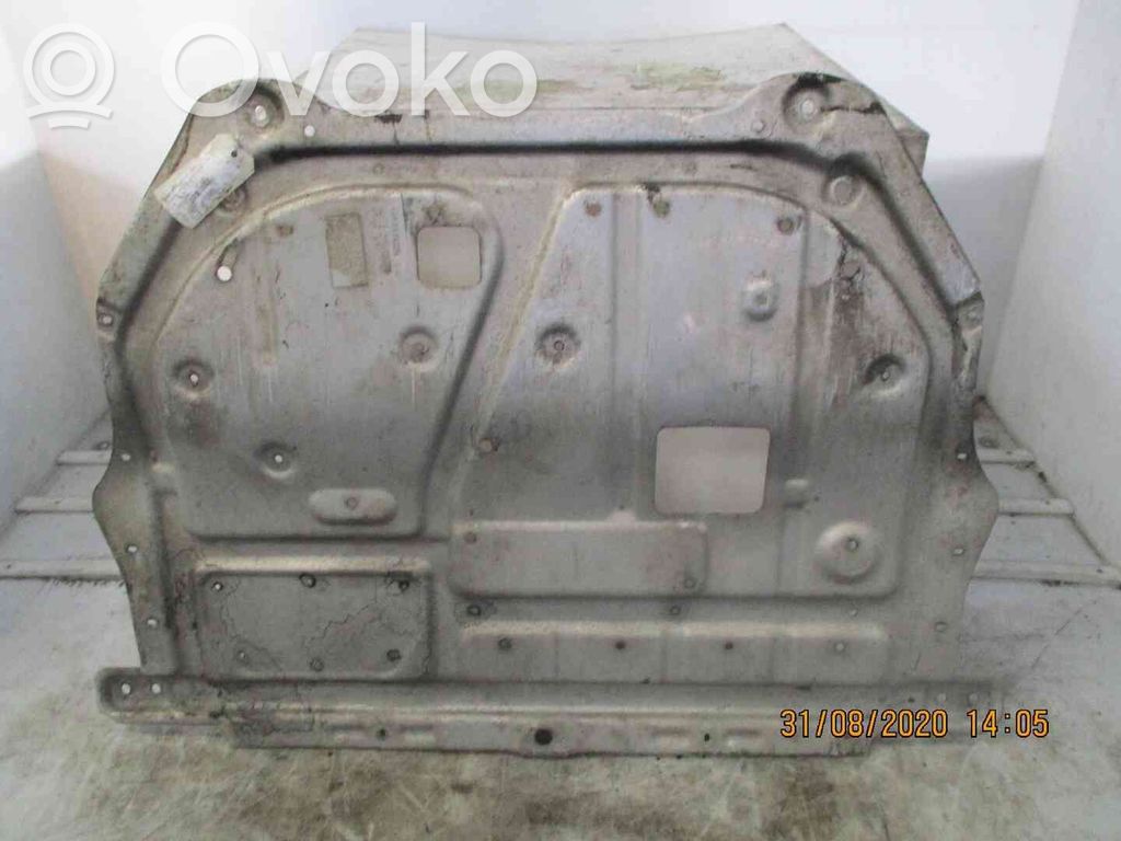 Volkswagen Eos Engine splash shield/under tray 