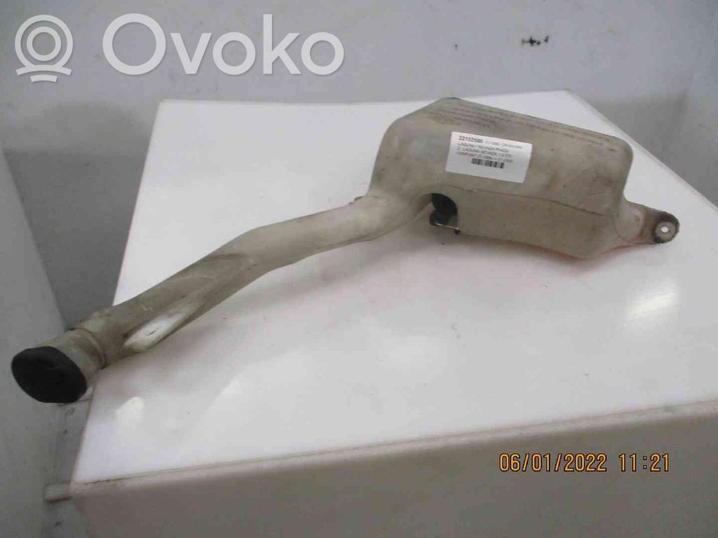 Renault Laguna I Windshield washer fluid reservoir/tank 