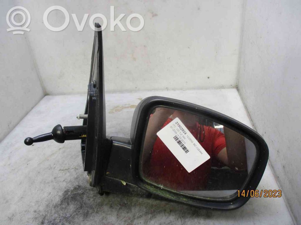 Hyundai i10 Front door electric wing mirror 