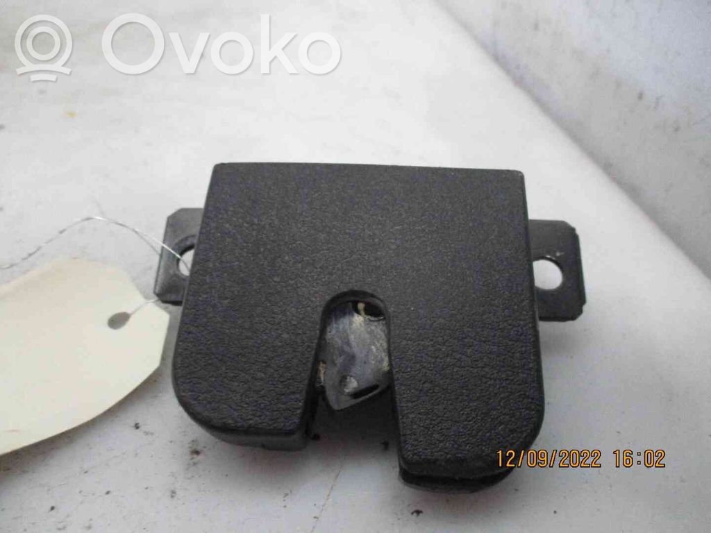 Volkswagen Golf IV Zamek klapy tylnej / bagażnika 