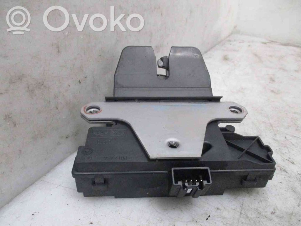 Tailgate/trunk/boot lock/catch/latch   1920840,22103292,2538844,VDMS4