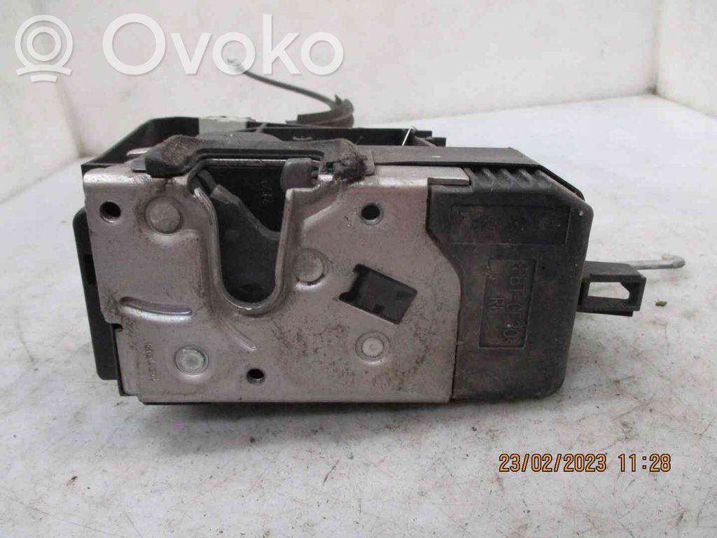 Opel Vectra C Zamek drzwi przednich 
