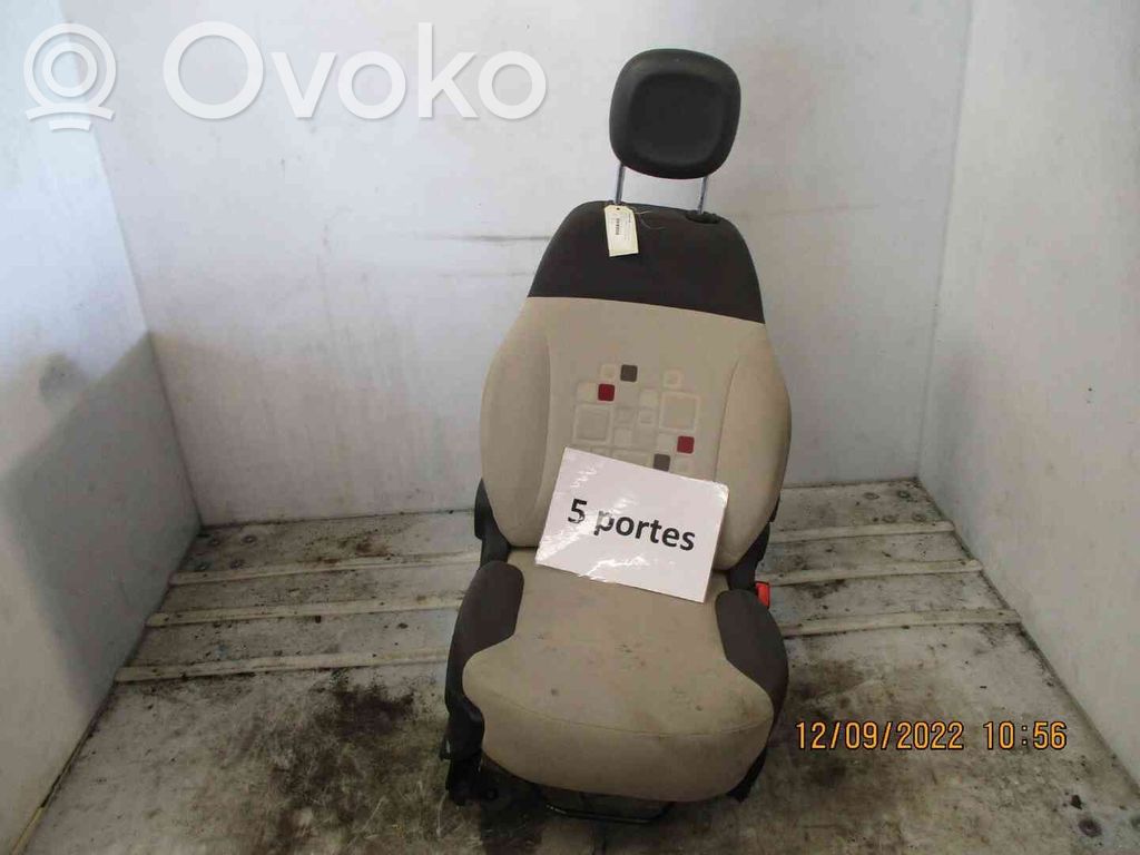 Fiat Panda III Etumatkustajan istuin 