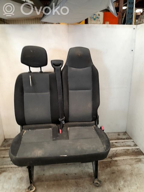 Renault Master III Kaksoisetuistuin 