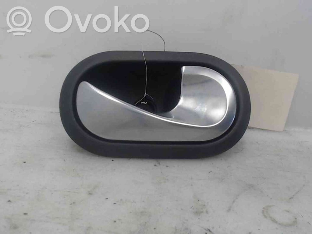 Renault Clio III Внутренняя ручка 