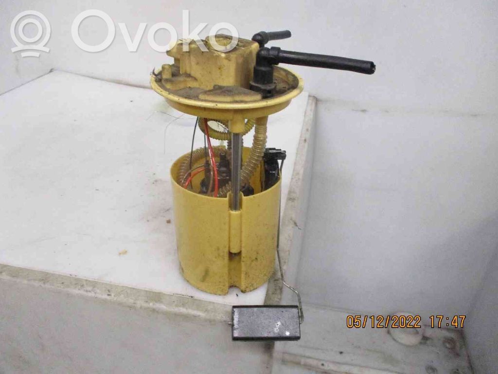 Opel Corsa D Pompa paliwa w zbiorniku 
