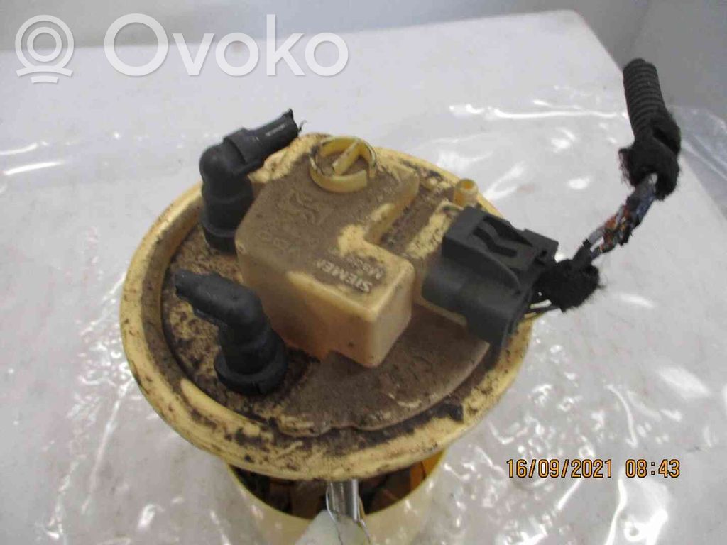 Opel Corsa D Pompa paliwa w zbiorniku 