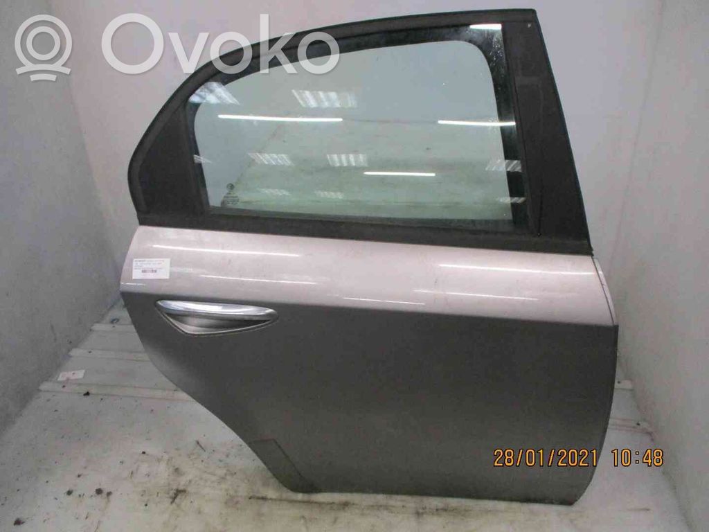 Takaovi   50513856,22100337,2533105,VDMS4