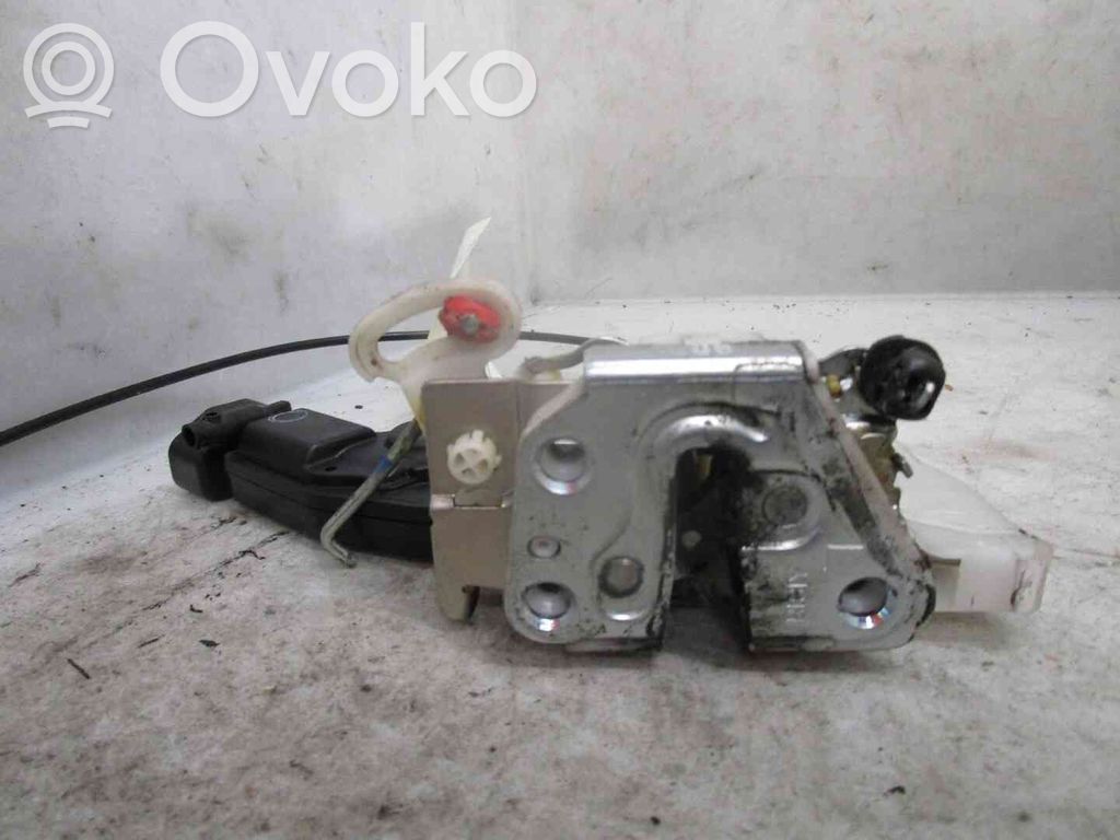 Toyota Aygo AB10 Serratura portiera anteriore