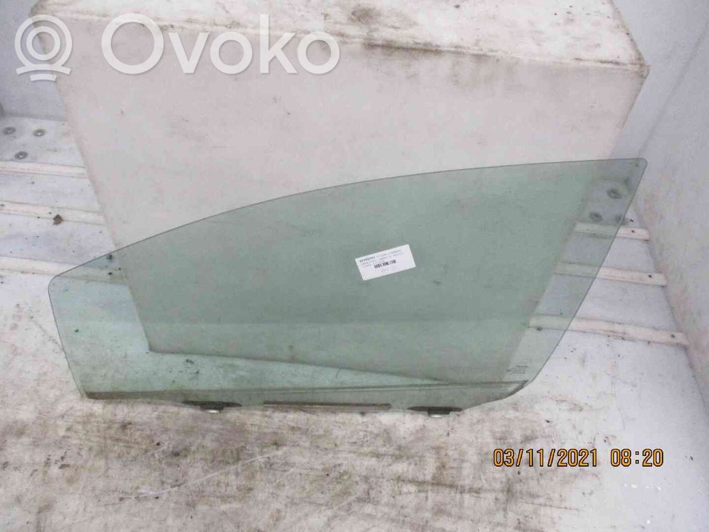 Toyota Yaris Vetro del finestrino della portiera anteriore - quattro porte