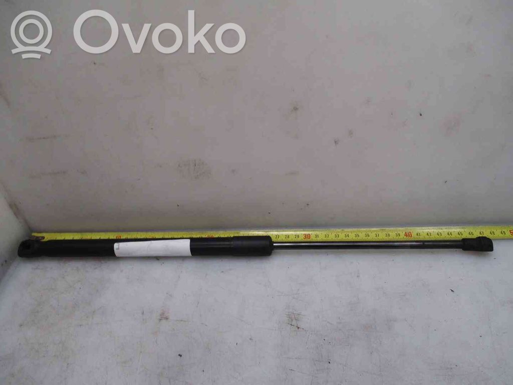 Seat Ibiza IV (6J,6P) Takaluukun tuen kaasujousi