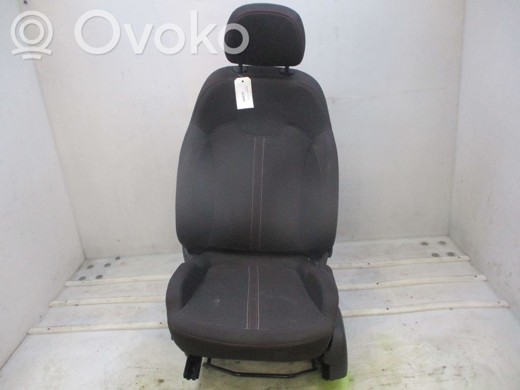 Opel Corsa E Kuljettajan istuin 