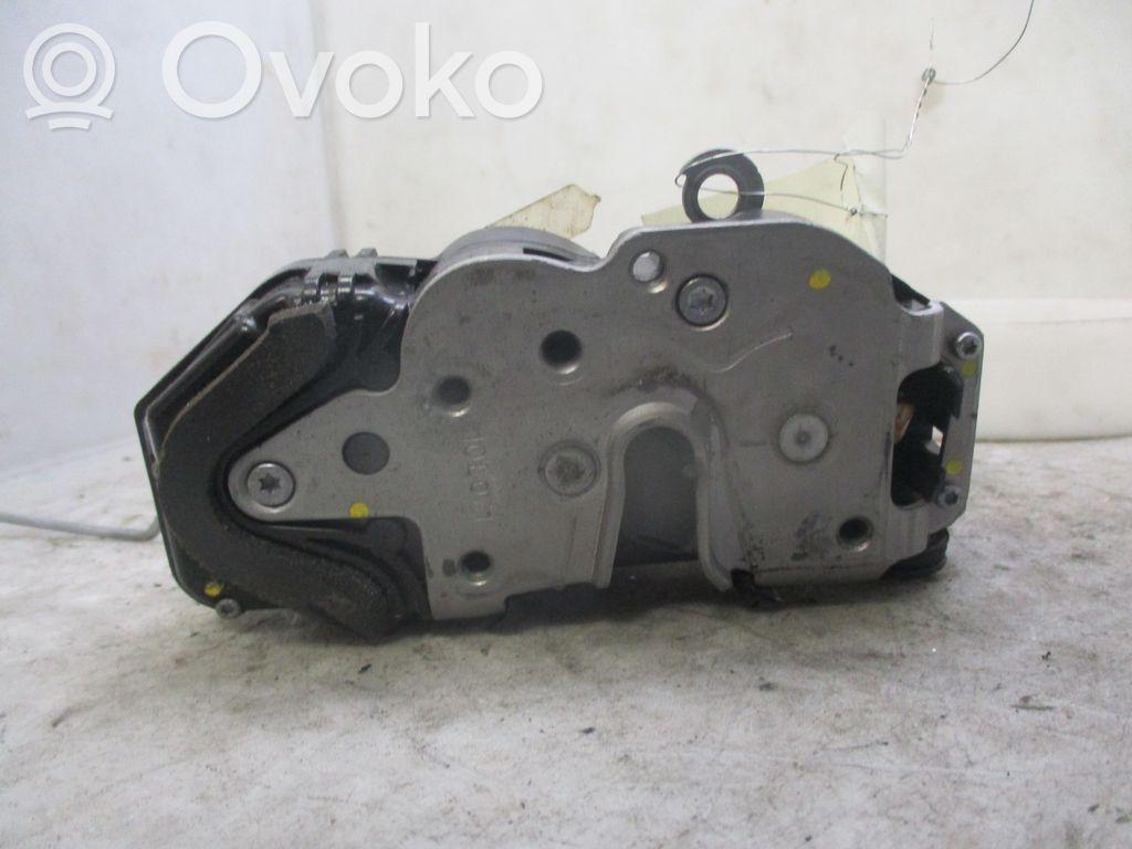 Opel Astra J Zamek drzwi tylnych 