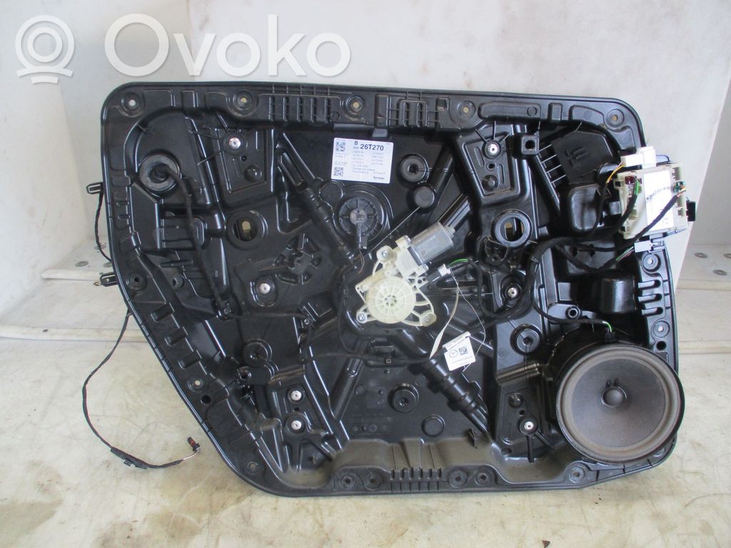 Mercedes-Benz B W247 Macara ușă față cu motor