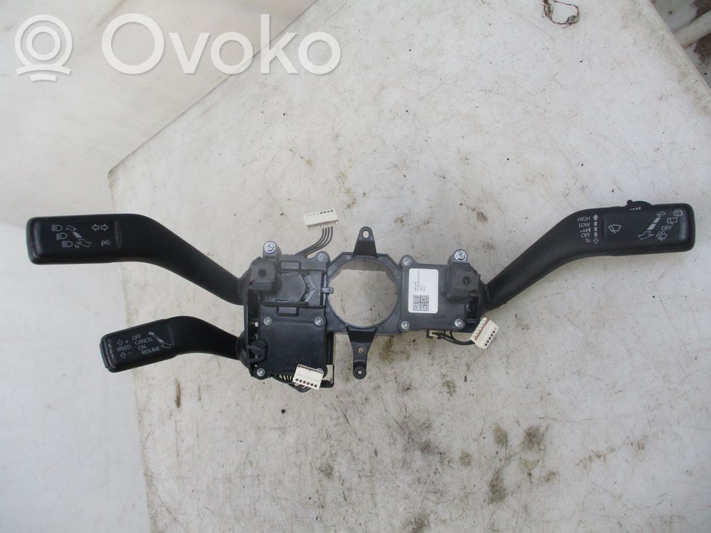 Volkswagen Golf VI Commodo, commande essuie-glace/phare 