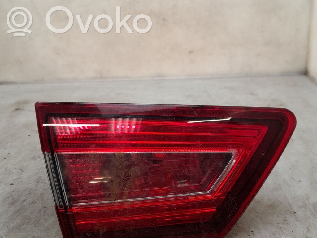 Renault Clio IV Lampy tylnej klapy bagażnika